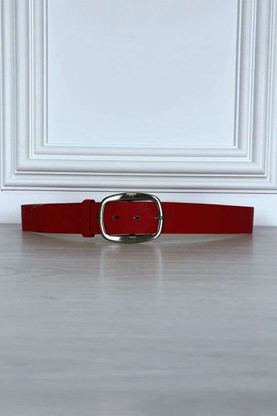 Minimalist red belt with large buckle - 2