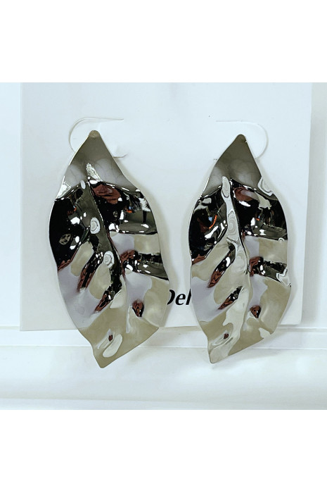 Boucles d'oreilles argentées à motif de feuilles - 2