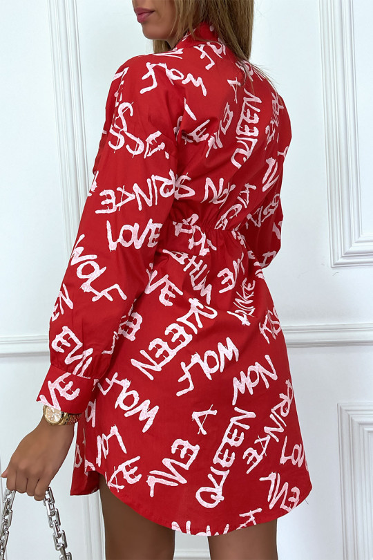 Robe chemise rouge froncée à la taille inscription tag - 2