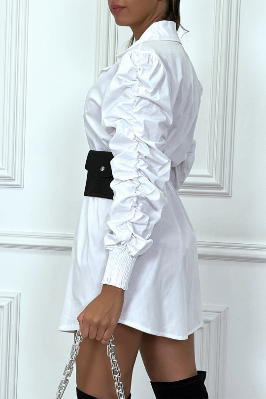 Robe chemise blanche à manches froncées et ceinture à pochette - 5