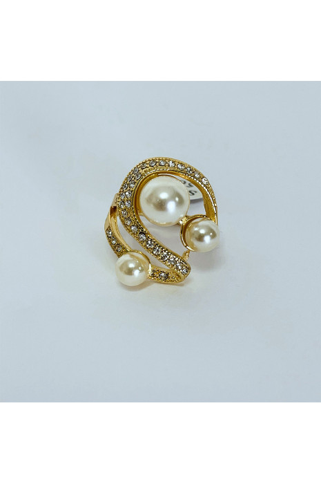 Bague dorée avec perles et strass