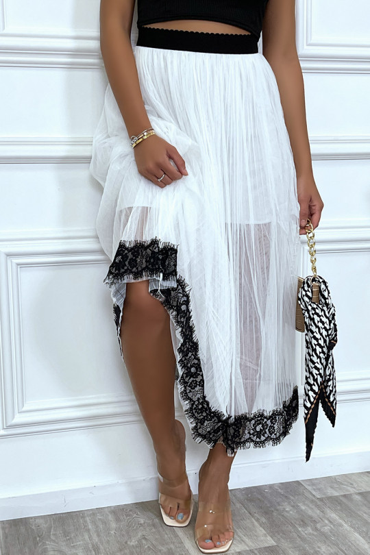 Longue jupe blanche en voile plissé et doublé avec dentelle noire - 5
