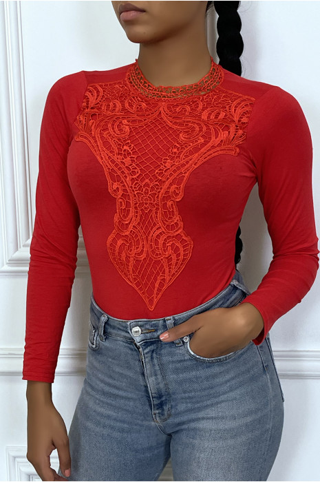 Body rouge avec col doublé en dentelle - 3