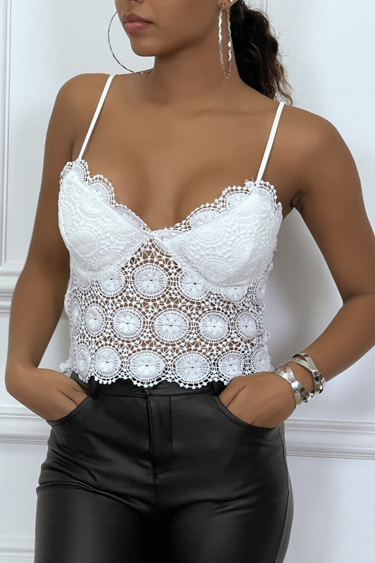 White crop top with lace and thin straps with cups - 3