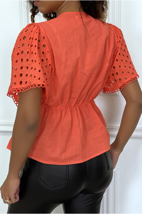 Blouse corail brodée et cintrée à la taille - 4