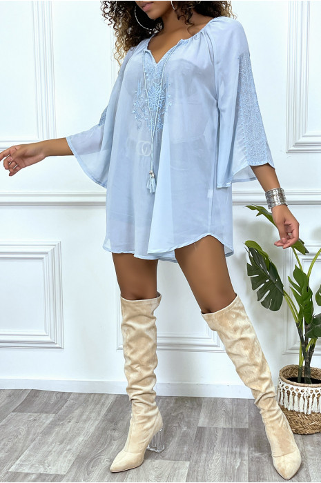 Robe tunique bleu brodée et evasée - 2