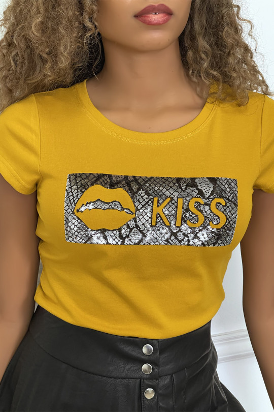 Tee-shirt moutarde avec écriture et imprimé python - 3