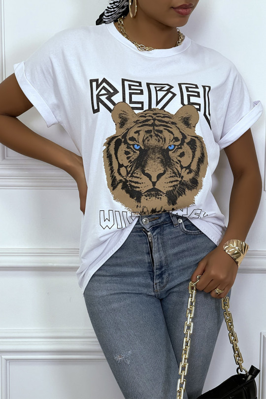 Tee-shirt blanc ample avec écriture REBEL et tête de lion - 5