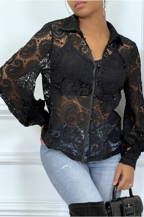 Blouse noir en dentelle et manches bouffantes - 3