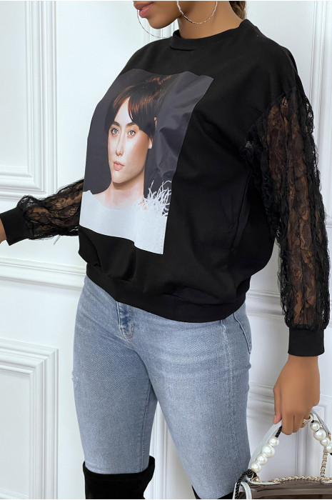 Black sweater with pattern print and lace sleeves - 3