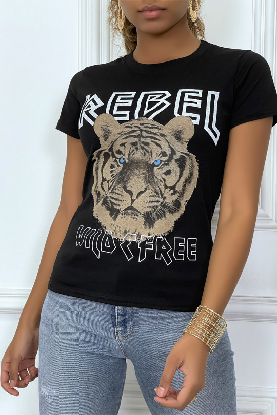 Getailleerd zwart T-shirt met REBEL-tekst en leeuwenkop - 4