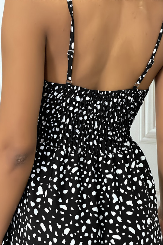 Lange zwarte jurk met gekruist wit patroon en aansluitende buste met elastiek in de taille en achterkant - 7
