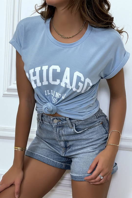 T-shirt Chicago en bleu légèrement ample avec manches revers - 4