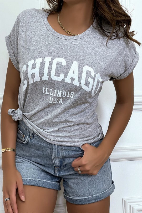 T-shirt Chicago en gris légèrement ample avec manches revers - 5