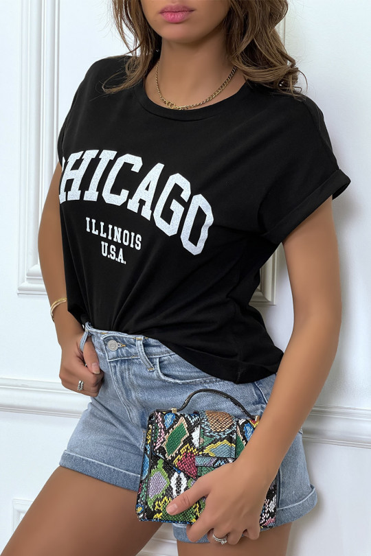 T-shirt Chicago en noir légèrement ample avec manches revers - 3