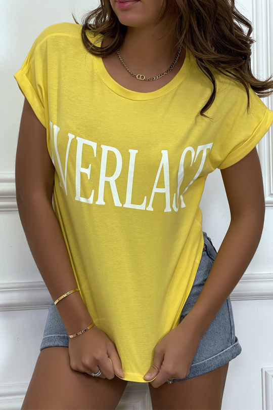 T-shirt jaune manches retroussées avec écriture "Everlast". - 1