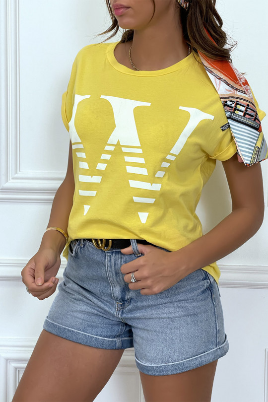 Hyper trendy yellow loose T-shirt with rolled up sleeves and W motif - 4