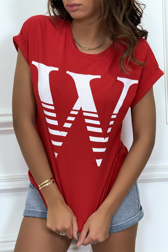 T-shirt loose rouge hyper tendance à manches retroussées et motif W - 1