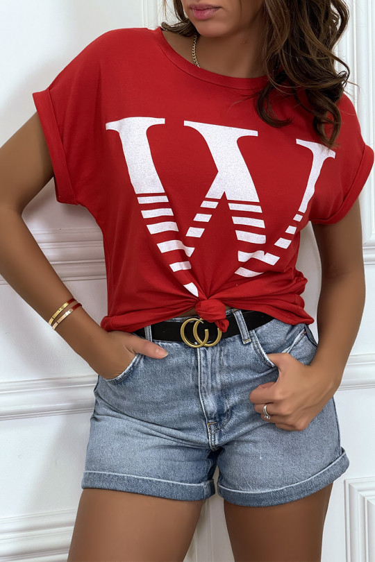 T-shirt loose rouge hyper tendance à manches retroussées et motif W - 4