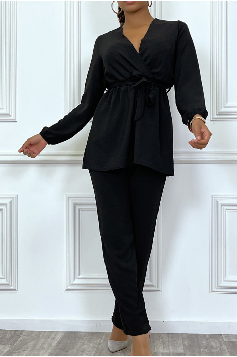 Ensemble cache coeur fluide et pantalon noir élégant - 4