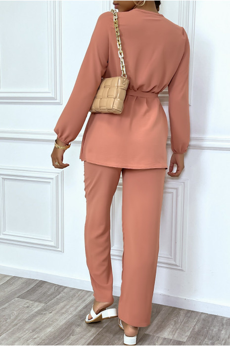 Ensemble cache coeur fluide et pantalon fuchsia élégant - 4