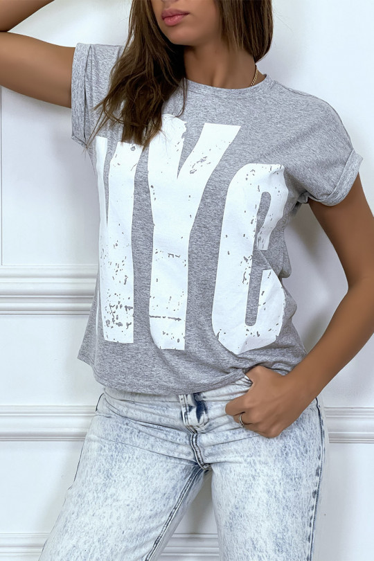 Gray t-shirt with rolled up sleeves and "NYC" tag - 4