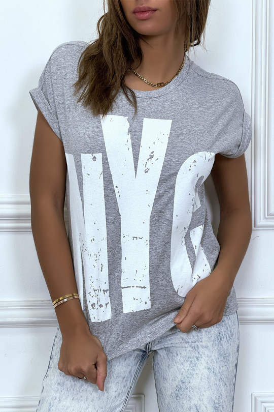 Gray t-shirt with rolled up sleeves and "NYC" tag - 7