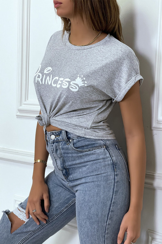 T-shirt gris avec écriture "pincesse" et manches retroussées - 5