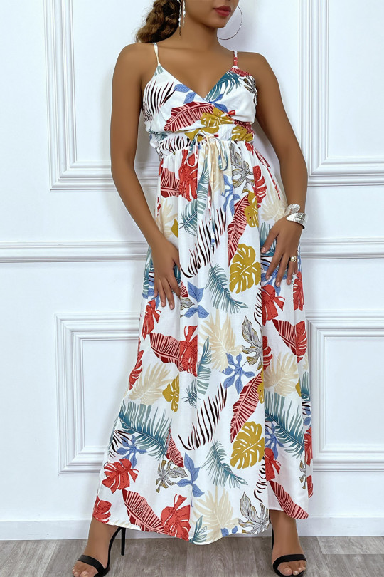 Lange, soepelvallende zomerjurk met veelkleurige print. Mooie jurk voor zomerseizoen.