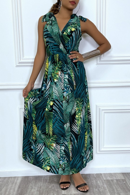 Trendy summer dress with v-neck and tropical pattern - 2