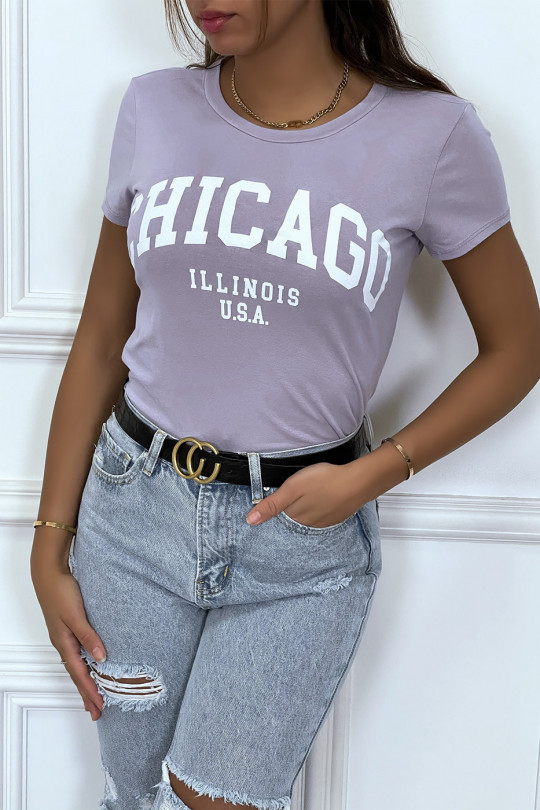 Lila katoenen T-shirt met CHICAGO-opschrift. Dames t-shirt - 1