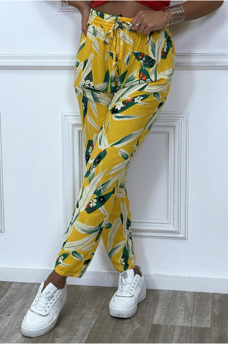 Pantalon fluide jaune avec poches et motif feuille très tendance - 3