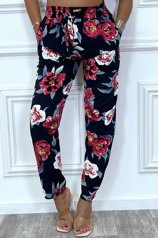 Pantalon fluide marine avec poches et joli motif fleuris très tendance - 6