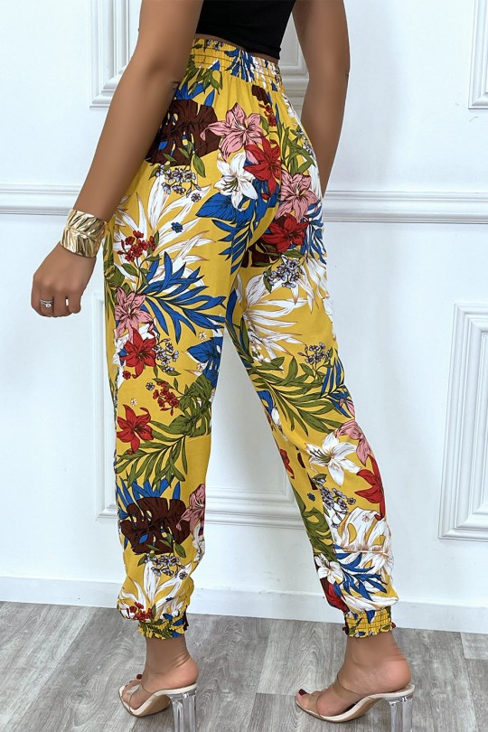 Mustard cotton pants with floral pattern