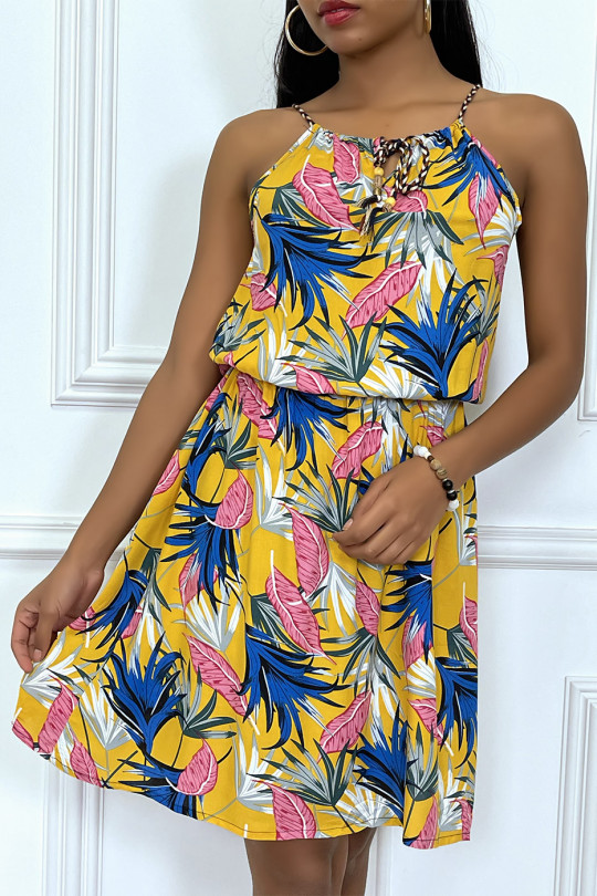 Mid-length yellow summer dress with tropical pattern - 3