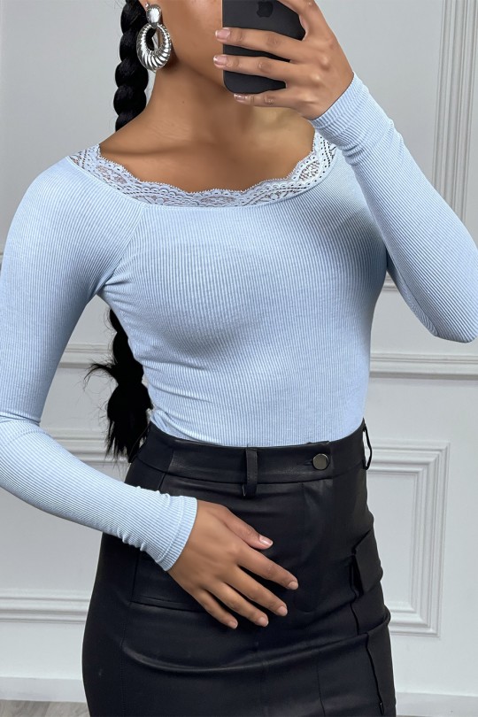 Blue ribbed material bodysuit with lace at the collar - 1