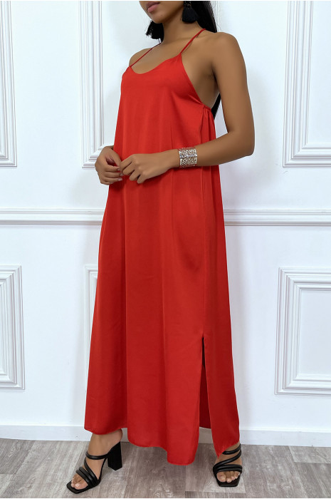 Robe satinée rouge à bretelle fendu sur chaque côté, dos nageur - 3
