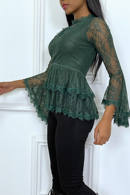 Very chic green top all in lace and ruffles - 2