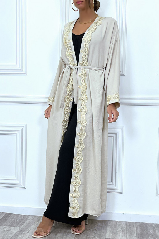 Kimono long ceinturé style abaya beige avec broderie doré - 4