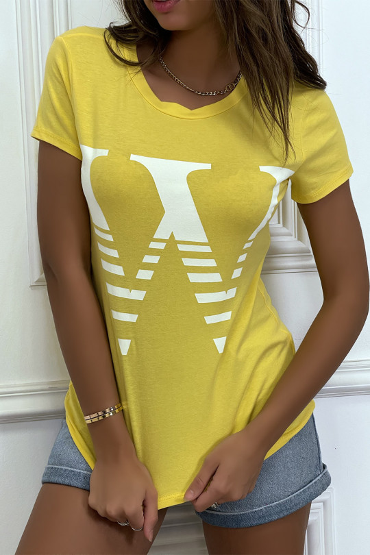 T-shirt manches courtes jaune à col rond, inscription "W" - 2