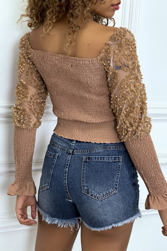 Camel long-sleeved frilly crop top - 2
