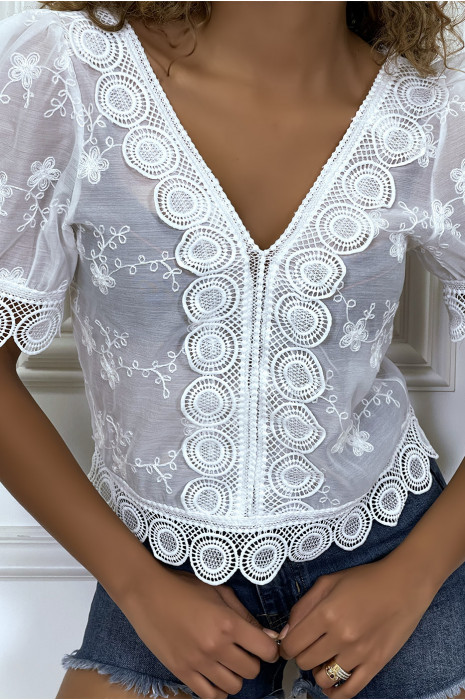 Witte opengewerkte blouse met V-hals - 7