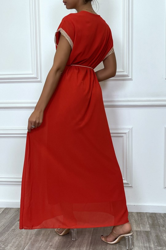 Long red dress with embroidery and beige lace belt - 1