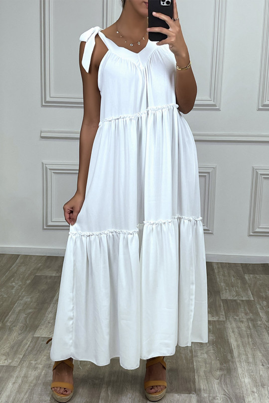 Robe blanche oversize froncée et bretelle réglable - 2