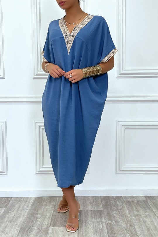 Longue robe tunique ample en indigo avec dentelle au col et aux manches - 3