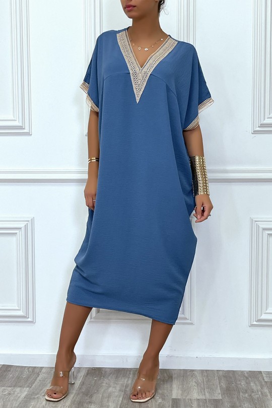 Longue robe tunique ample en indigo avec dentelle au col et aux manches - 4
