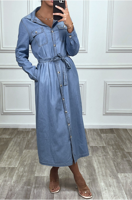 Robe chemise en jean bleu clair avec ceinture - 4