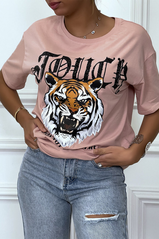 Losvallend roze t-shirt met "tijgerkop" en opschrift, korte mouwen - 1