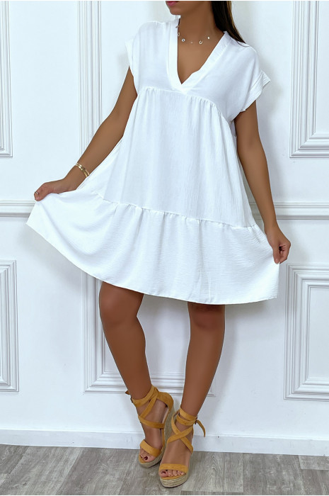 robe blanche fluide courte