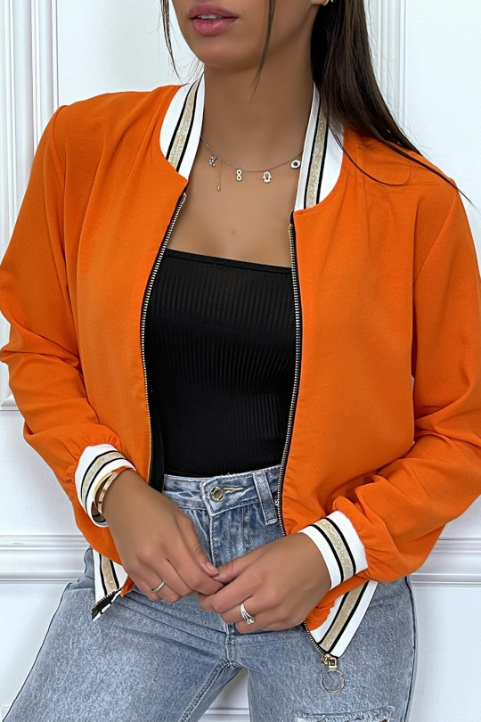 Veste fluide orange légère à zip et bordure dorée - 3